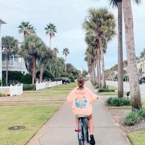 Meet your Posher, Avery